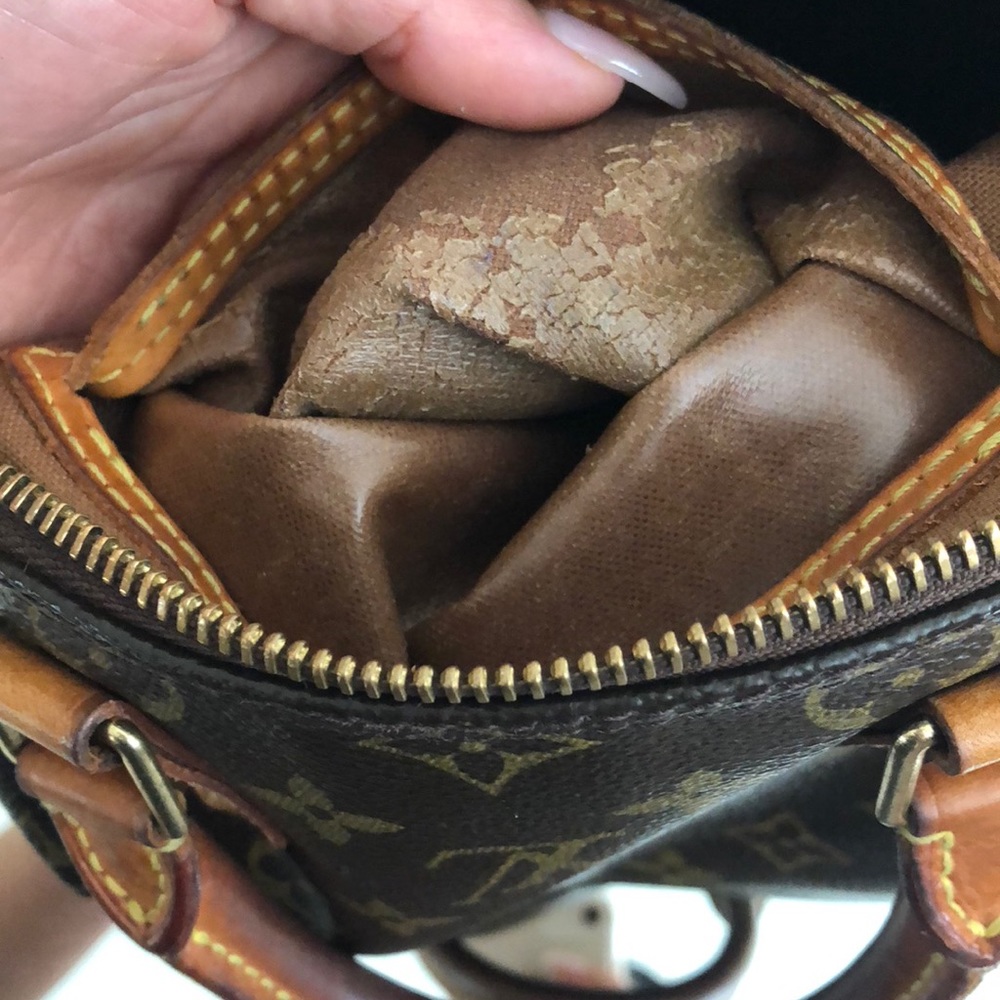 SOLD Authentic Louis Vuitton SOLD - Picture 5 of 8